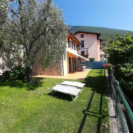 Apartment Maria Brenzone sul Garda Eksteriør billede